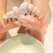 Enjoy a dinner with escort